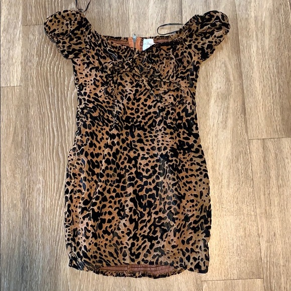 Princess Polly Dresses & Skirts - Princess Polly Cheetah/Leopard Print Dress